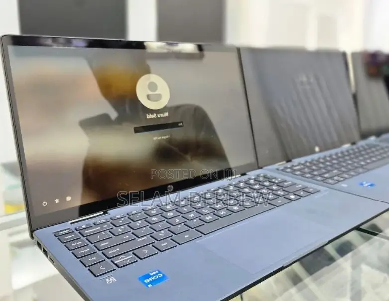 New Laptop HP Pavilion X360 8GB Intel Core I7 SSD 512GB