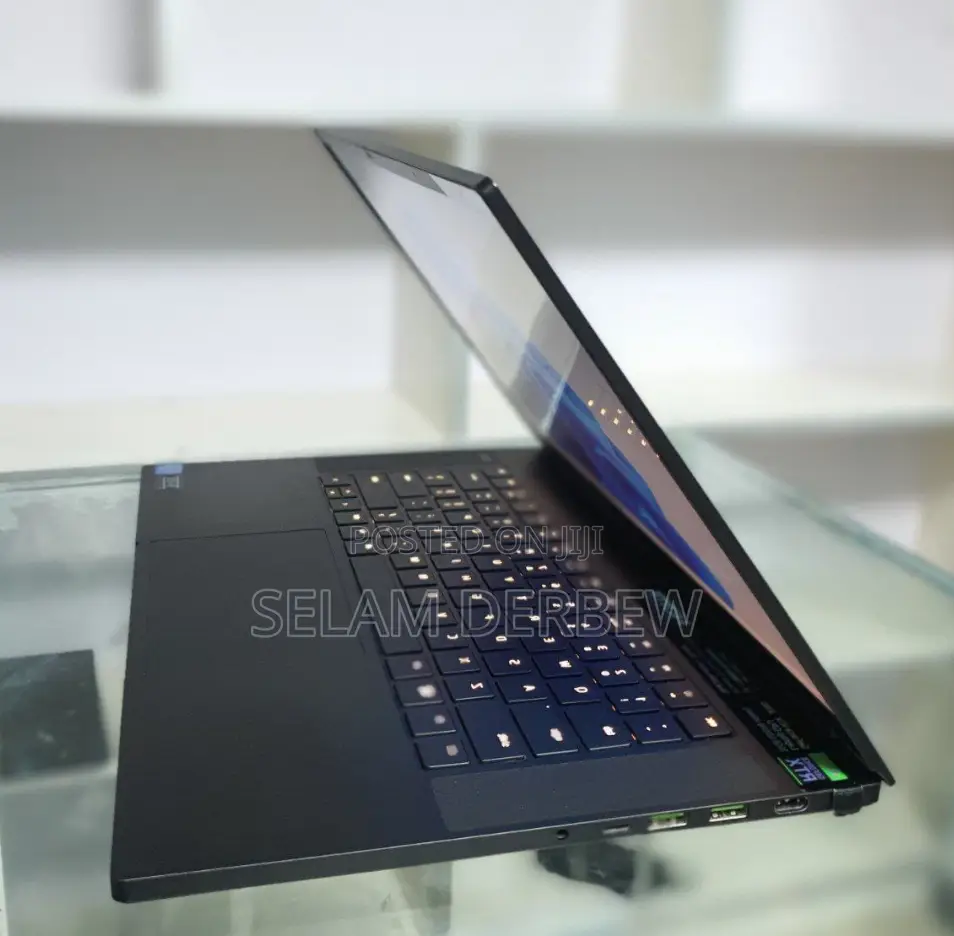 New Laptop Razer Blade 16GB Intel Core I7 SSD 1T