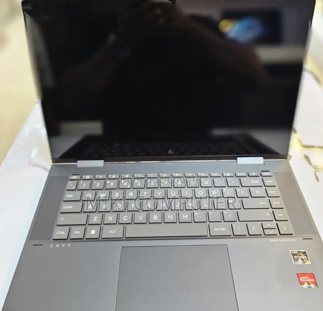 New Laptop HP Envy X360 12GB AMD Ryzen 5 SSD 512GB