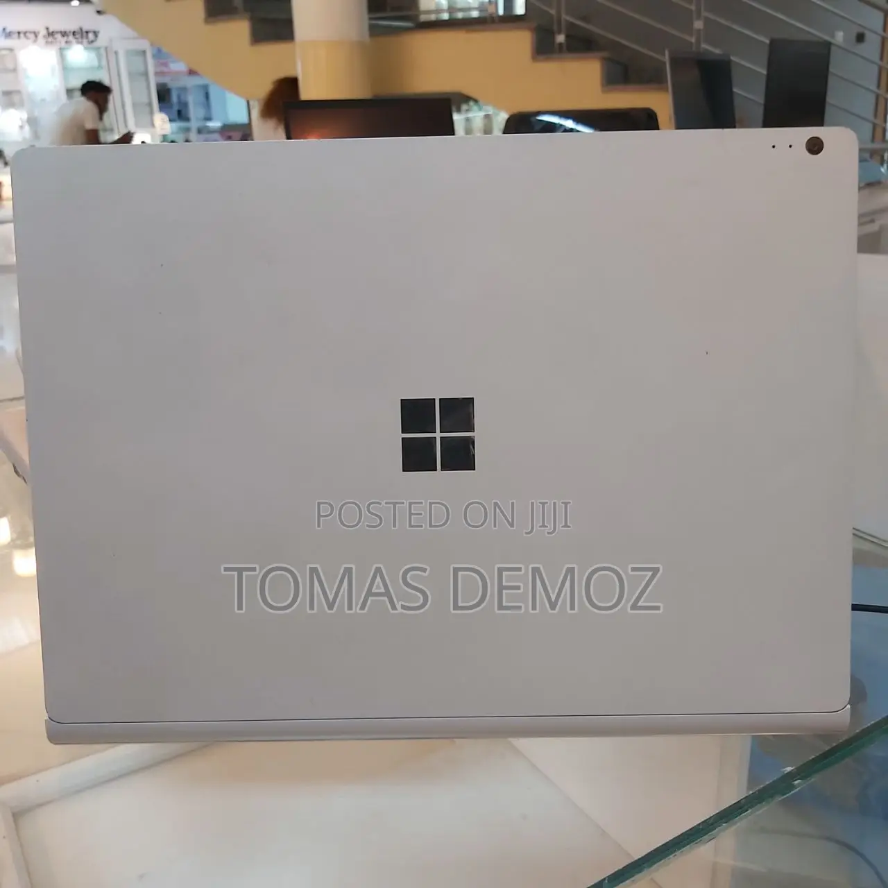 New Laptop Microsoft Surface Book 8GB Intel Core I5 SSD 256GB