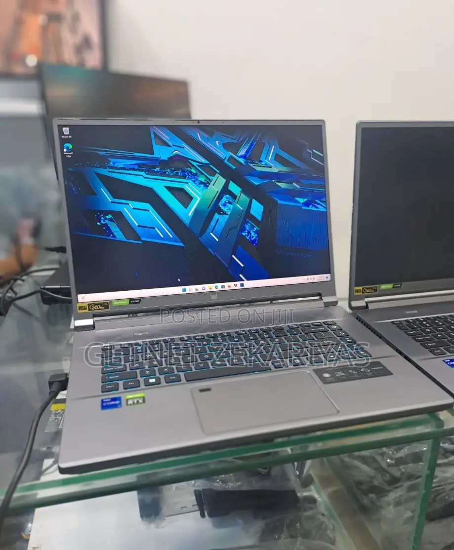 New Laptop Acer Predator Triton 500 SE 16GB Intel Core I7 SSD 2T