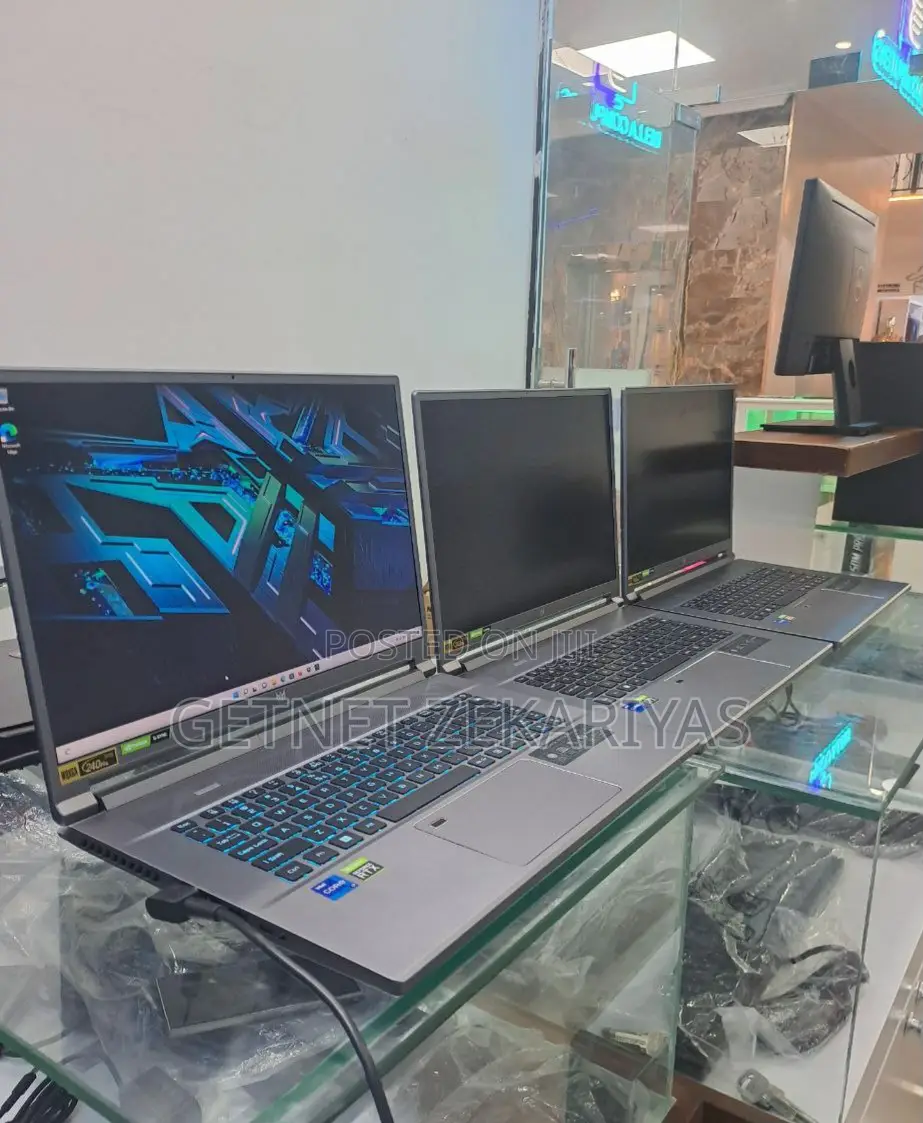 New Laptop Acer Predator Triton 500 SE 16GB Intel Core I7 SSD 2T