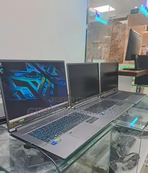 New Laptop Acer Predator Triton 500 SE 16GB Intel Core I7 SSD 2T