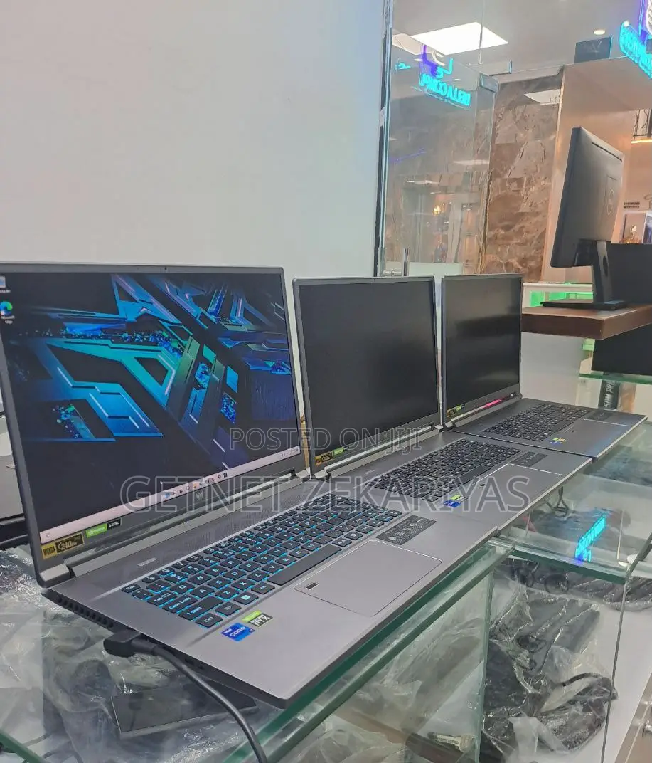 New Laptop Acer Predator Triton 500 SE 16GB Intel Core I7 SSD 2T