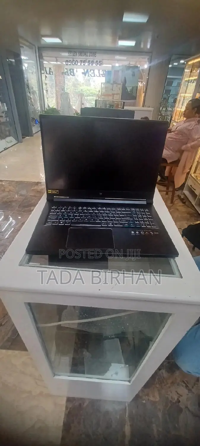 New Laptop Acer Predator Helios 300 16GB Intel Core I9 SSD 1T