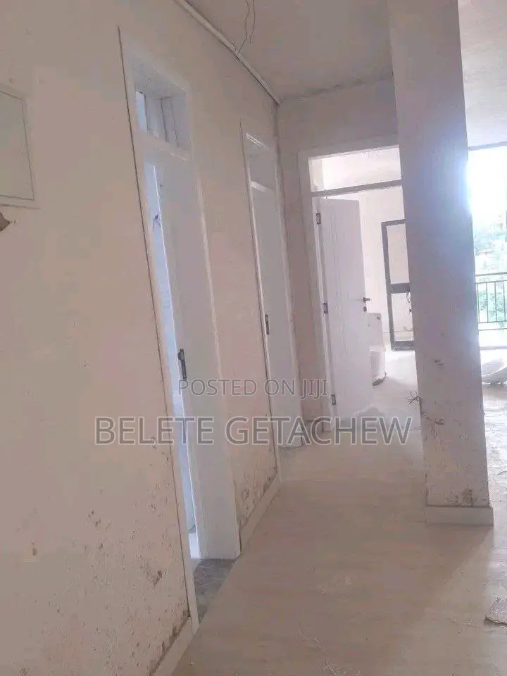 3bdrm Apartment in Ayat, Apartment+Shop, Bole for sale