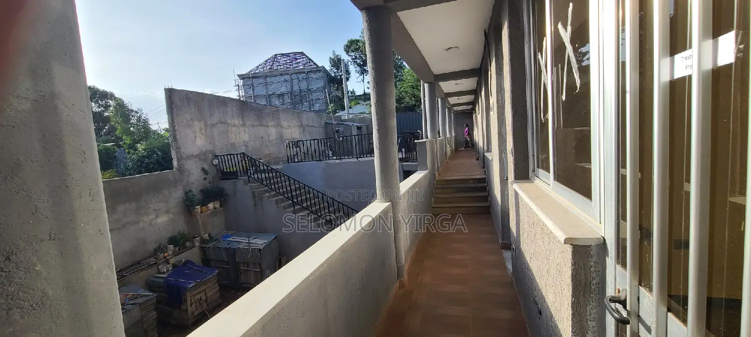 Hospital Floor for Rent