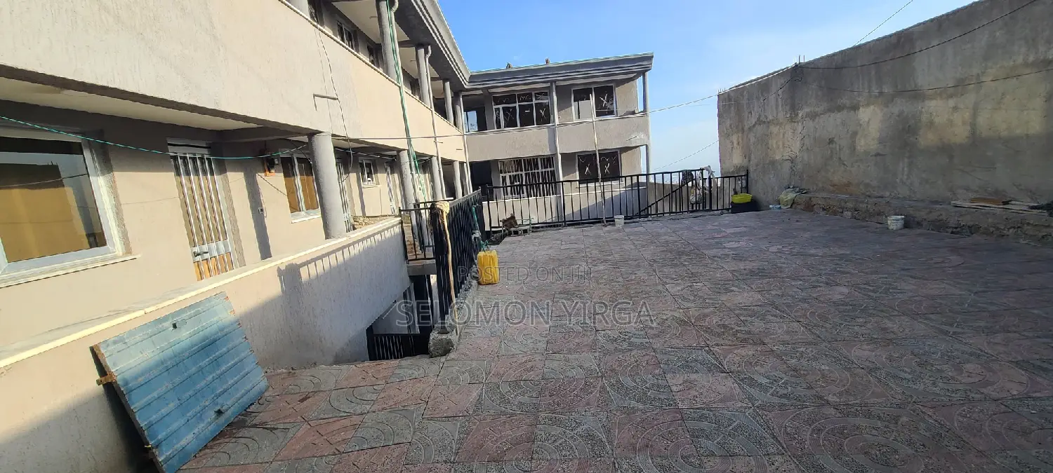 Hospital Floor for Rent