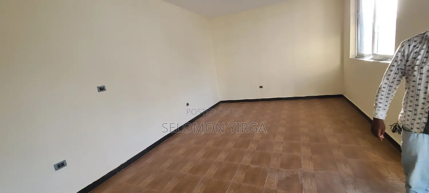 Hospital Floor for Rent