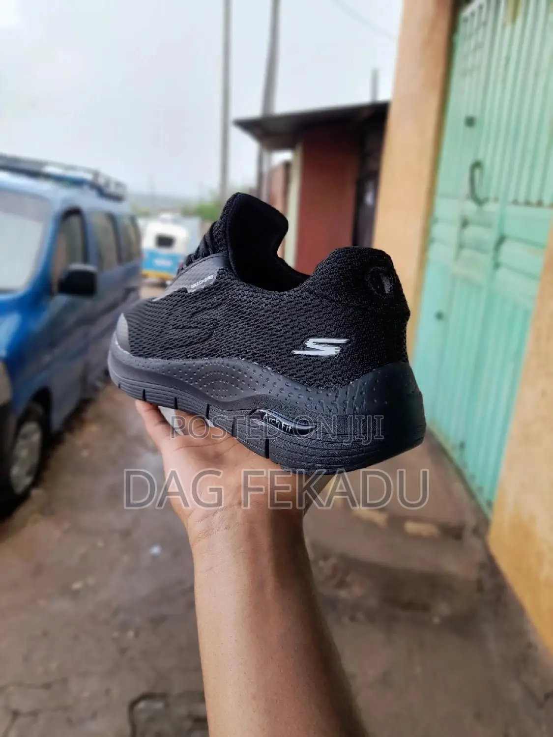 Skechers Arch Fit