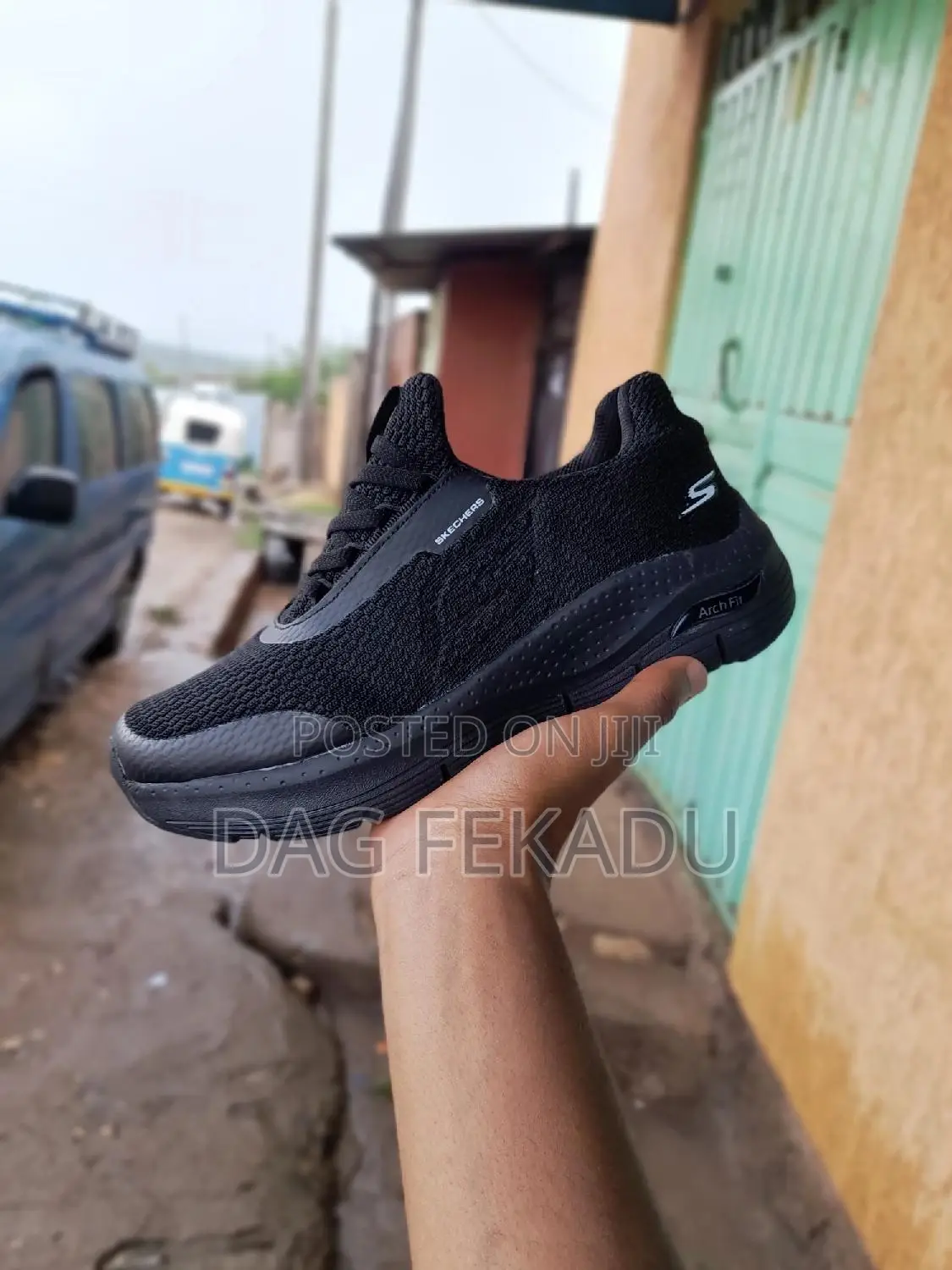 Skechers Arch Fit