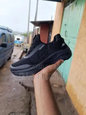 Skechers Arch Fit