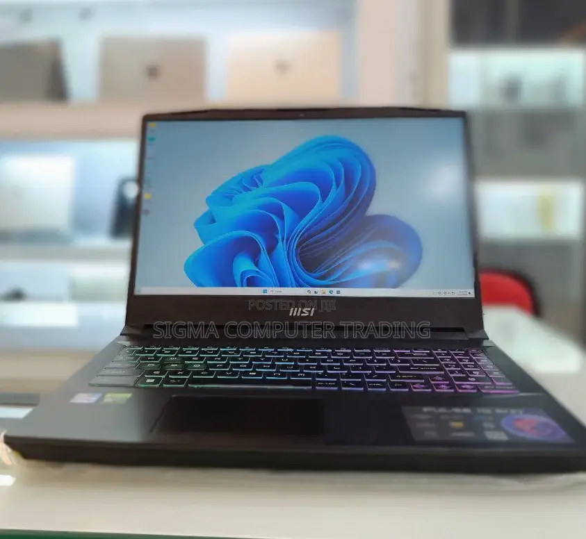 New Laptop MSI Pulse GL66 16GB Intel Core I7 SSD 1T