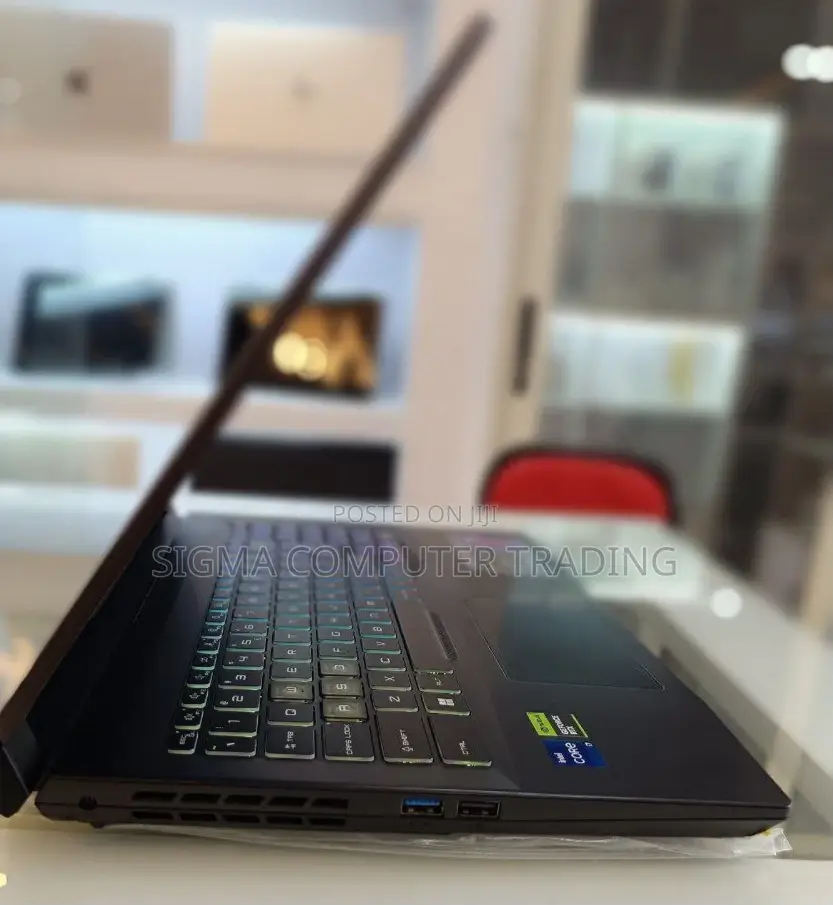 New Laptop MSI Pulse GL66 16GB Intel Core I7 SSD 1T