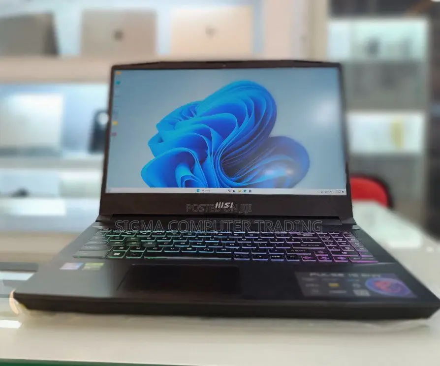 New Laptop MSI Pulse GL66 16GB Intel Core I7 SSD 1T