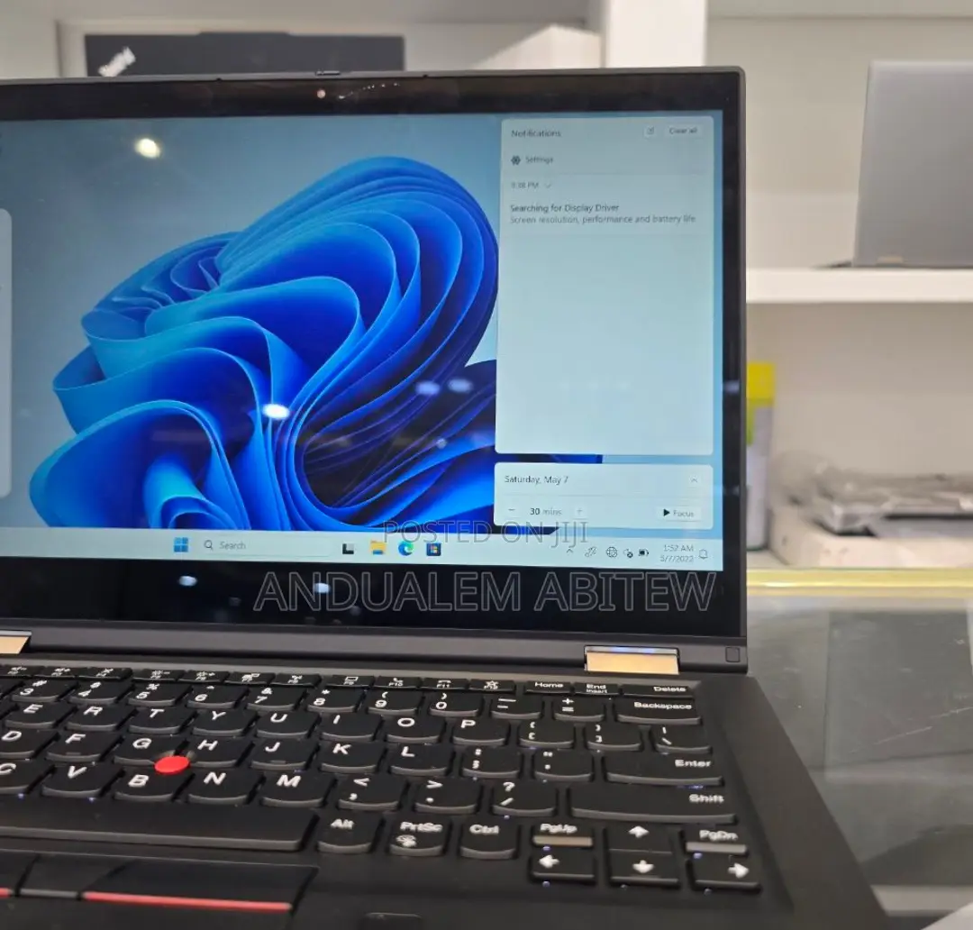 New Laptop Lenovo Thinkpad X13 Yoga 16GB Intel Core I7 SSD 512GB