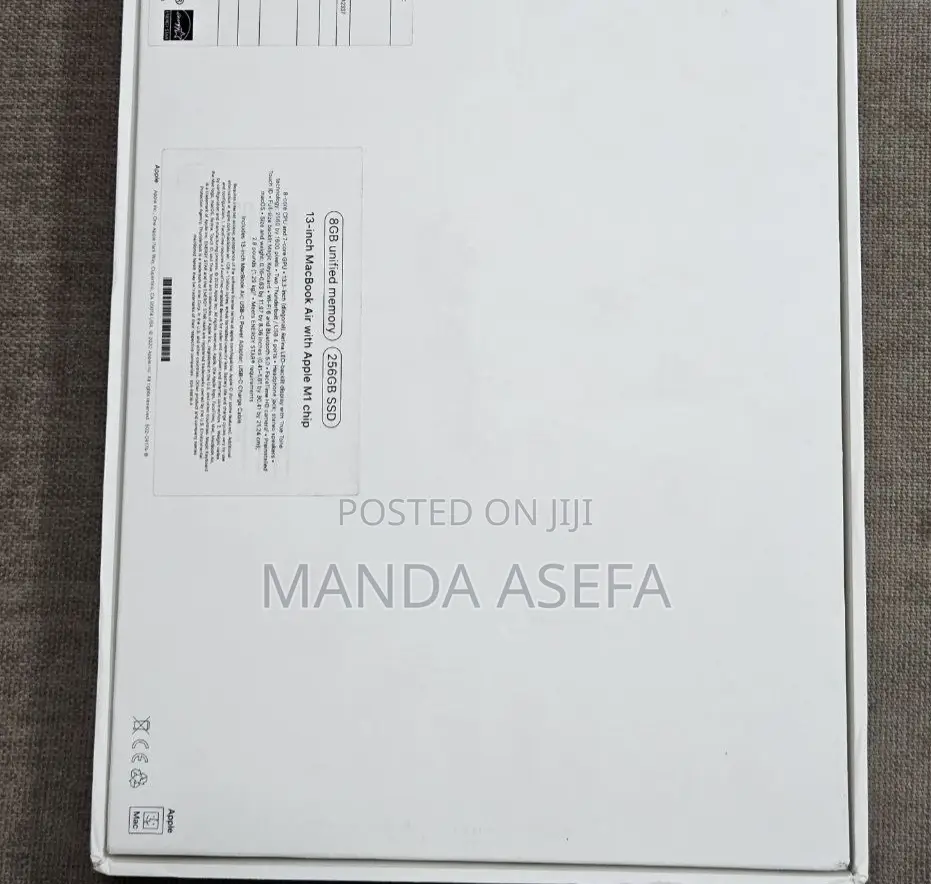 New Laptop Apple MacBook Air 8GB Apple M1 SSD 256GB