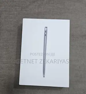 New Laptop Apple MacBook Air 8GB Apple M1 SSD 256GB