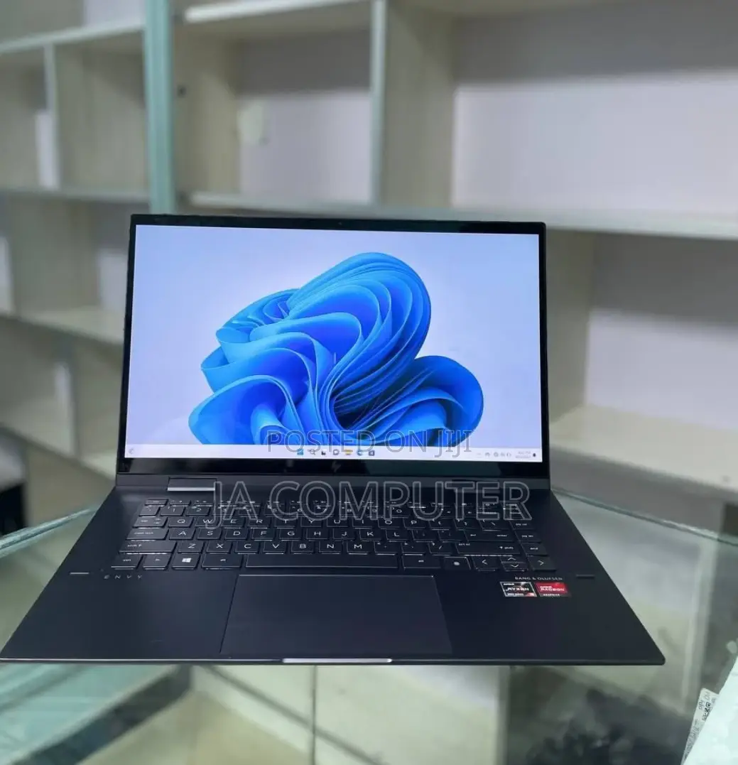 New Laptop HP Envy X360 16GB AMD Ryzen 5 SSD 512GB