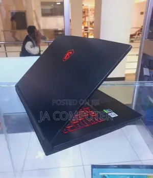 New Laptop MSI GF65 Thin 10UE 24GB Intel Core I7 SSD 512GB