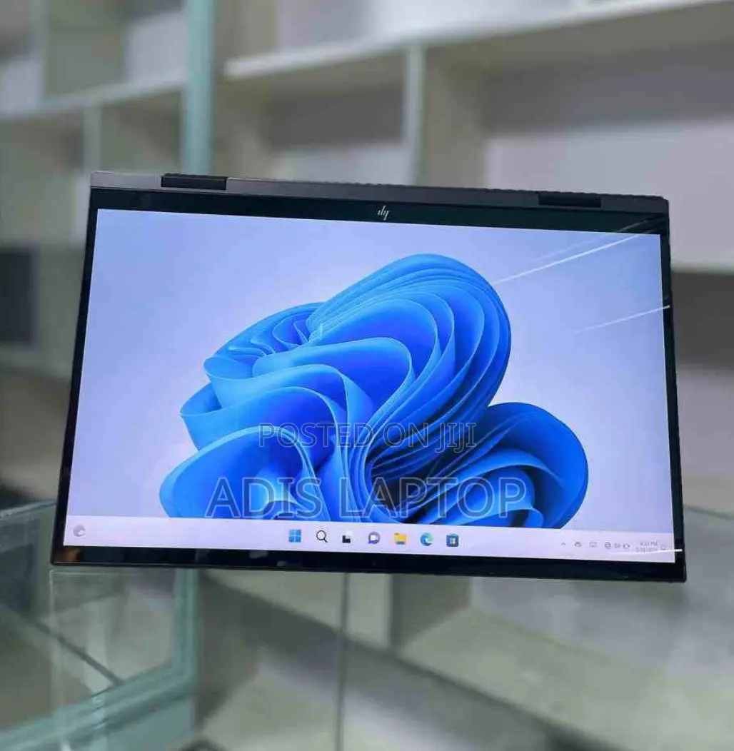 New Laptop HP Envy X360 16GB AMD Ryzen 5 SSD 512GB