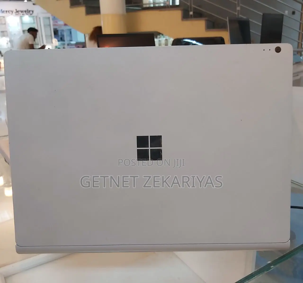 New Laptop Microsoft Surface Book 8GB Intel Core I5 SSD 256GB