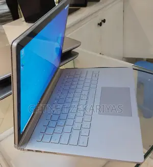 New Laptop Microsoft Surface Book 8GB Intel Core I5 SSD 256GB