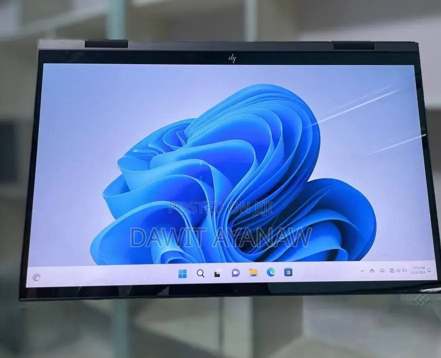 New Laptop HP Envy X360 16GB AMD Ryzen 5 SSD 512GB