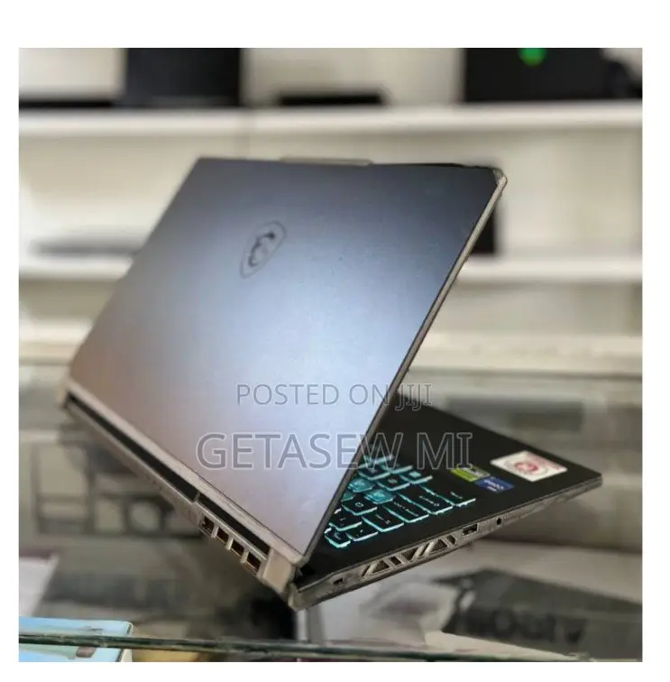 New Laptop MSI 16GB Intel Core I7 SSD 512GB