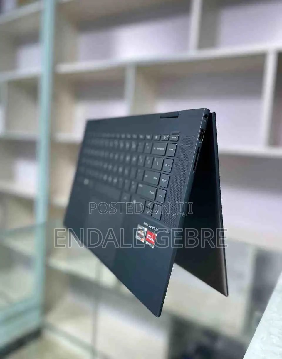 New Laptop HP Envy X360 16GB AMD Ryzen 5 SSD 512GB
