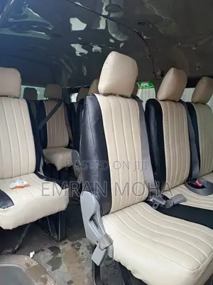 Toyota HiAce 2016 Silver