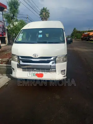 Toyota Grand HiAce 2002 Silver