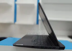 New Laptop Lenovo LOQ 15IRH8 8GB AMD Ryzen 7 SSD 512GB