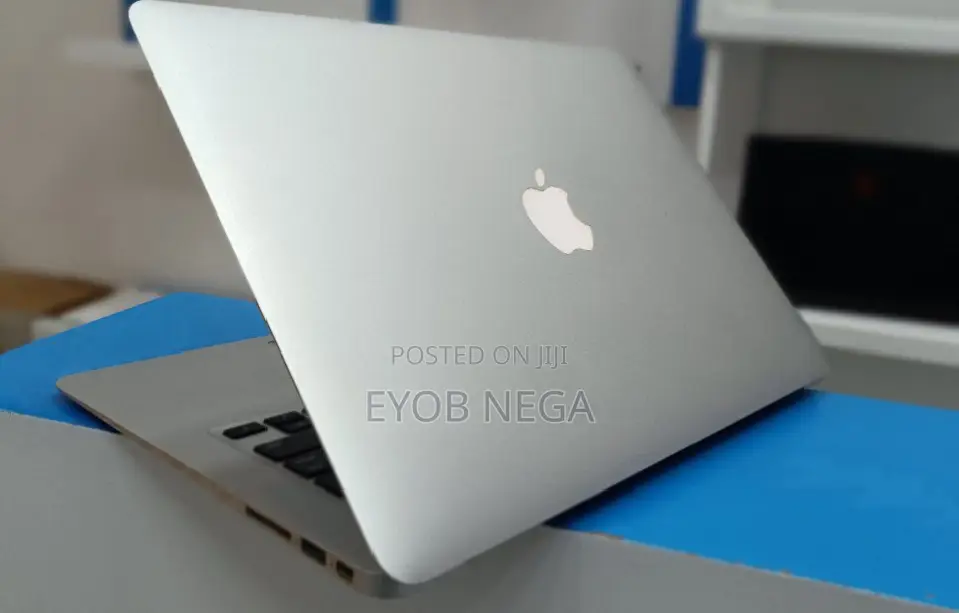 Laptop Apple MacBook Air 2015 4GB Intel Core I5 SSD 128GB