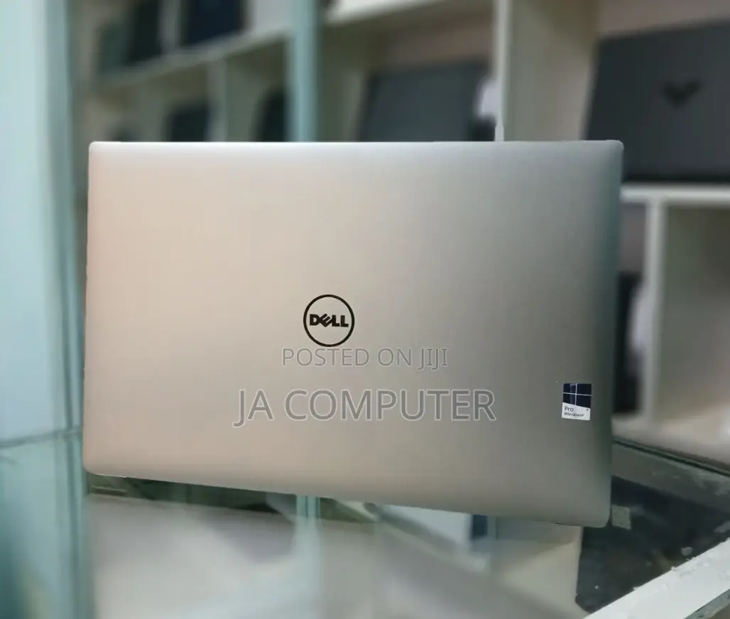 New Laptop Dell Precision 15 7520 16GB Intel Core I9 SSD 512GB