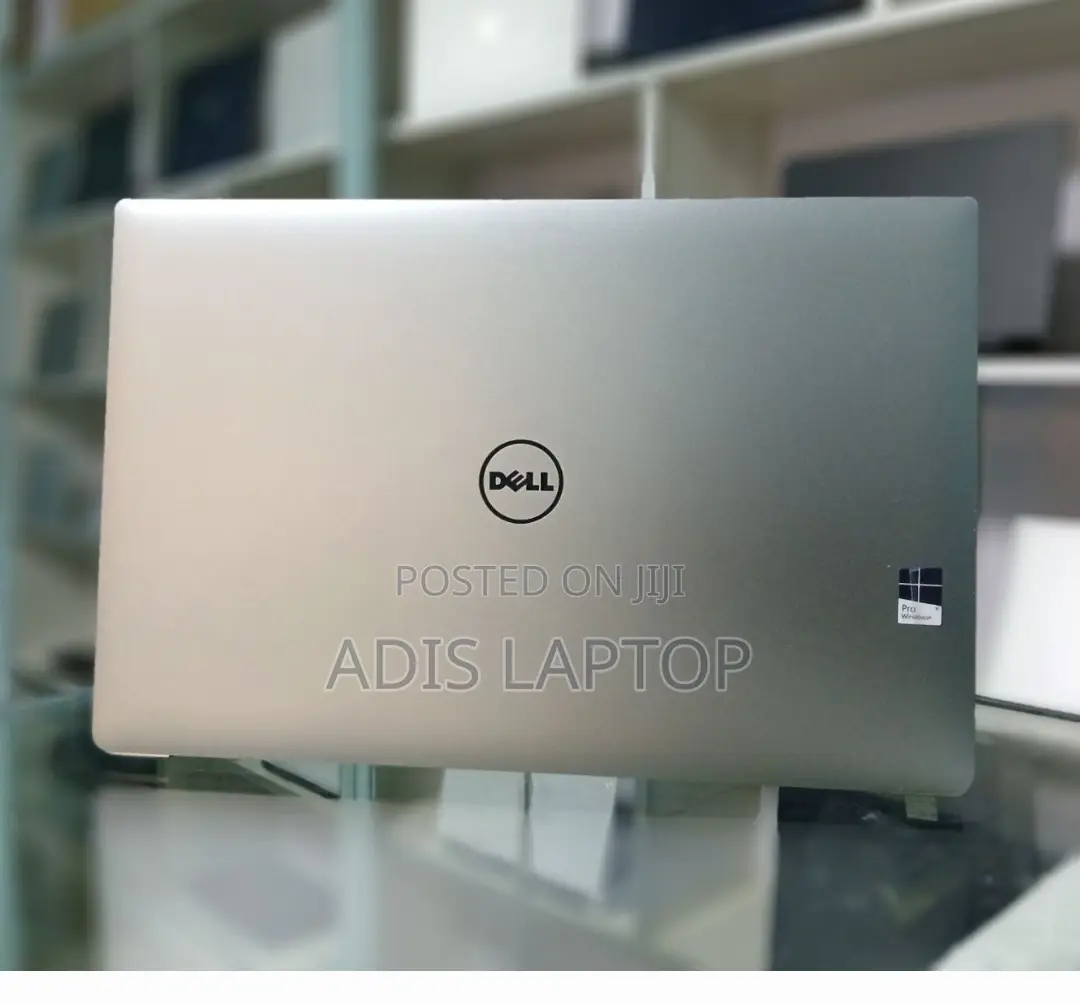New Laptop Dell Precision 15 3520 16GB Intel Core I9 SSD 512GB