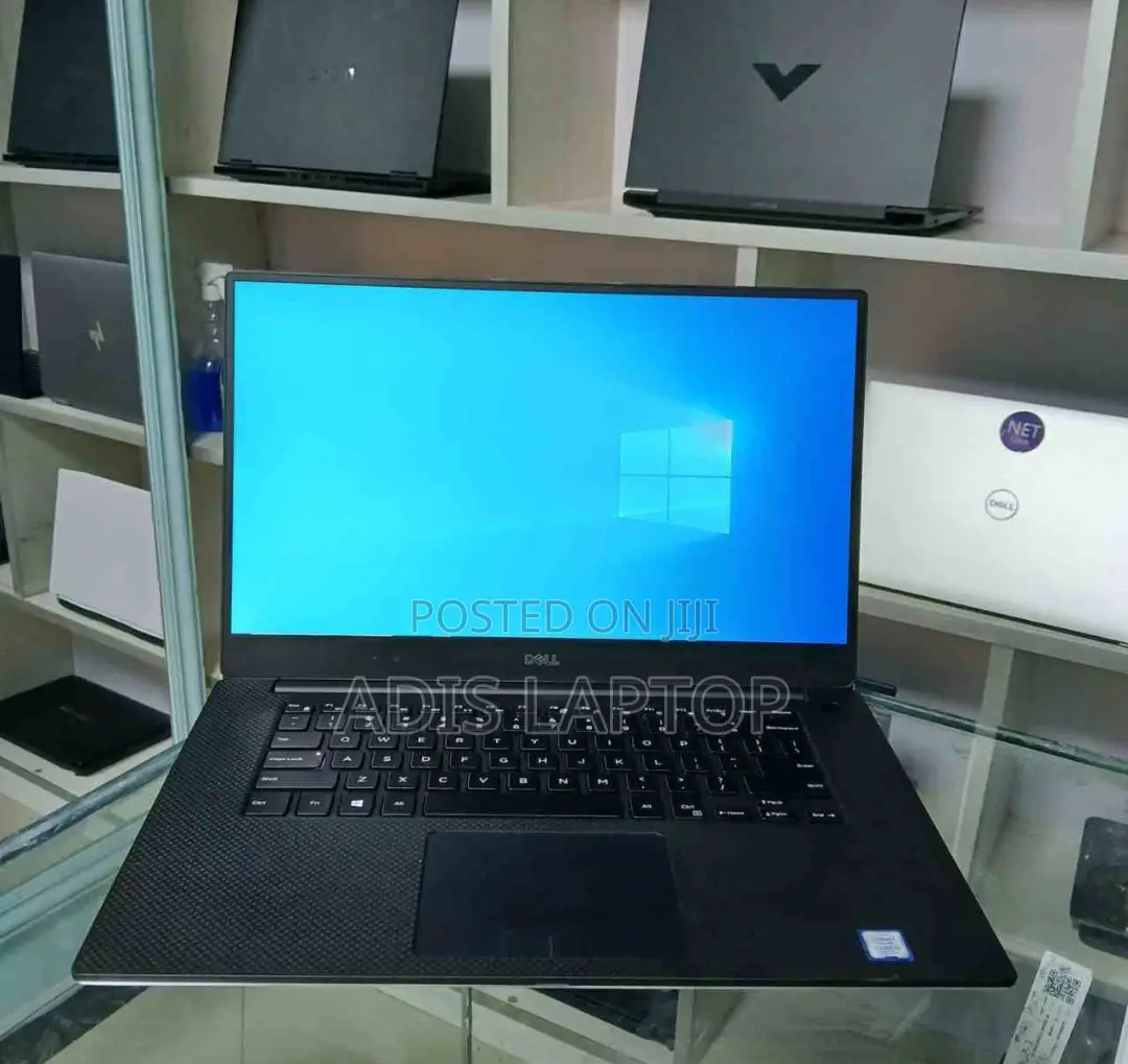 New Laptop Dell Precision 15 3520 16GB Intel Core I9 SSD 512GB