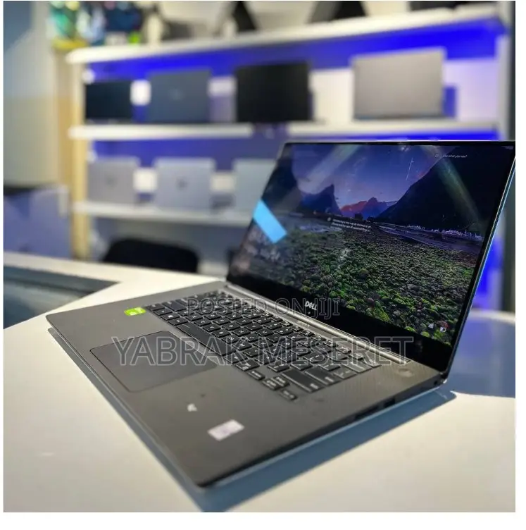 New Laptop Dell XPS 15 16GB Intel Core I7 SSD 512GB