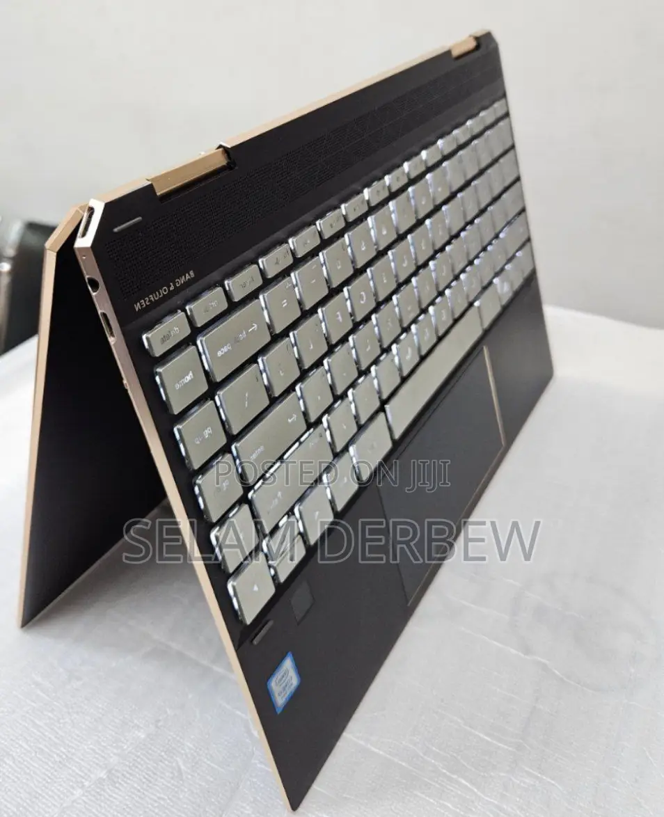 New Laptop HP Spectre X360 8GB Intel Core I7 SSD 512GB