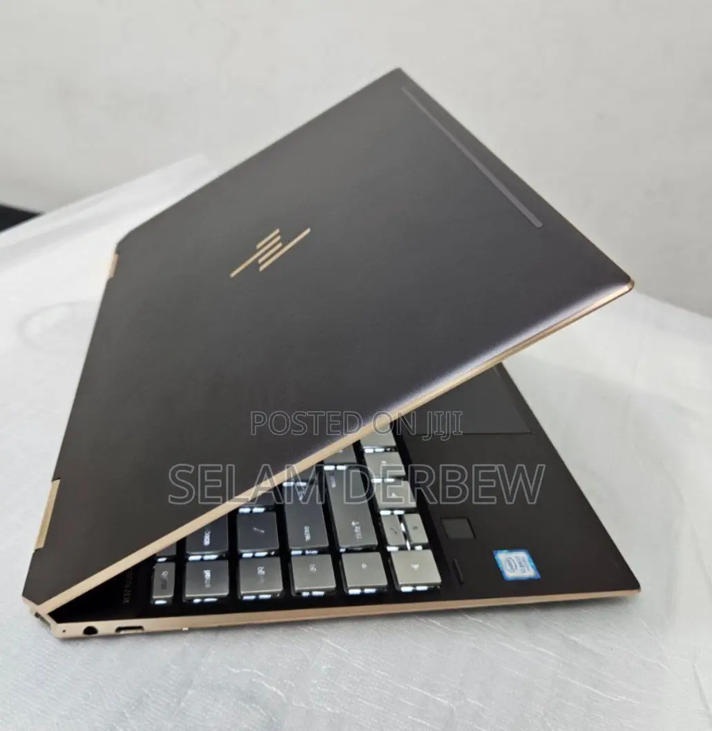 New Laptop HP Spectre X360 8GB Intel Core I7 SSD 512GB