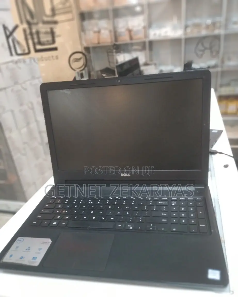 New Laptop Dell Vostro 15 3000 8GB Intel Core I5 SSD 1T