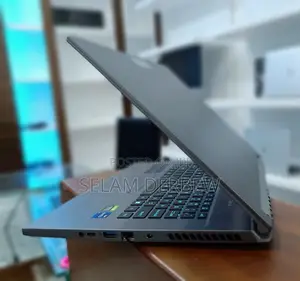 New Laptop Acer Predator Triton 500 SE 16GB Intel Core I7 SSD 2T