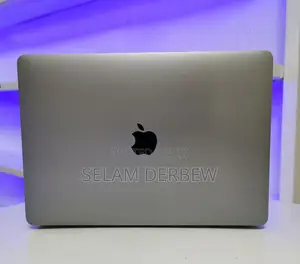 New Laptop Apple MacBook Pro 2019 16GB Intel Core I7 SSD 256GB
