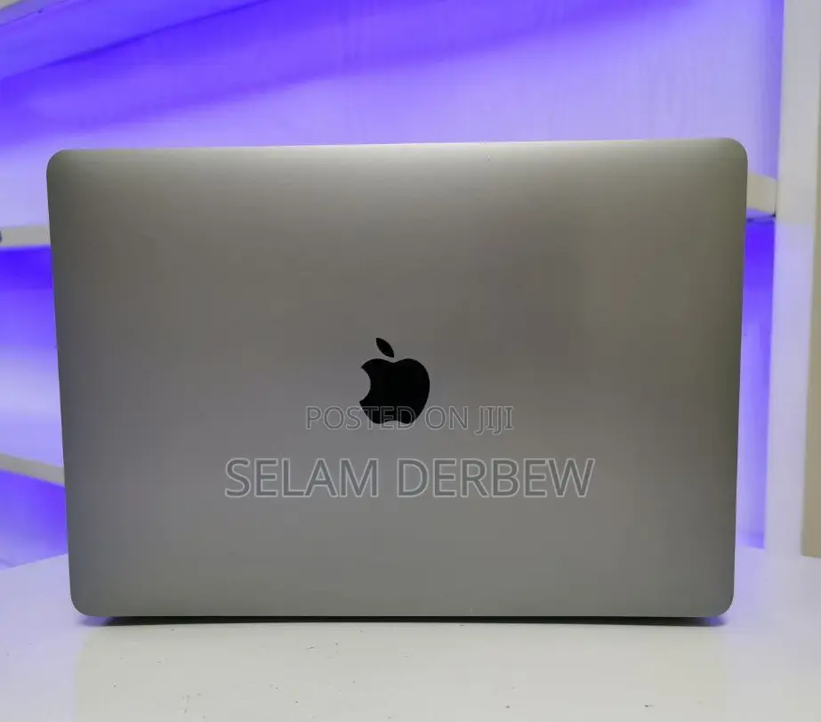 New Laptop Apple MacBook Pro 2019 16GB Intel Core I7 SSD 256GB