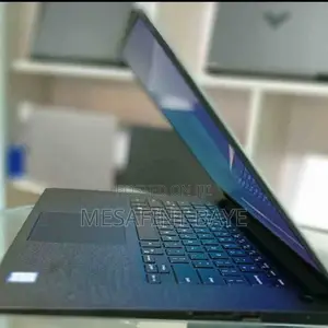 New Laptop Dell XPS 15 16GB Intel Core I9 SSD 512GB