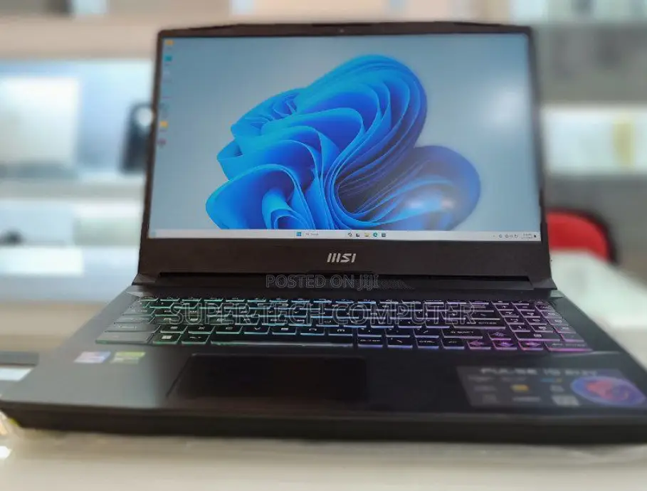 New Laptop MSI Pulse GL76 16GB Intel Core I7 SSD 1T