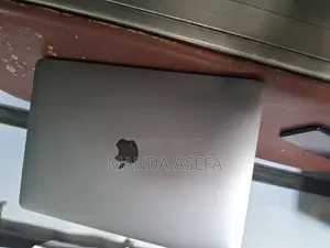 New Laptop Apple MacBook Air 8GB Apple M1 SSD 256GB
