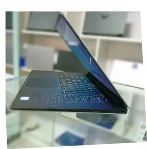 Photo - New Laptop Dell Precision 5540 16GB Intel Core I9 SSD 512GB