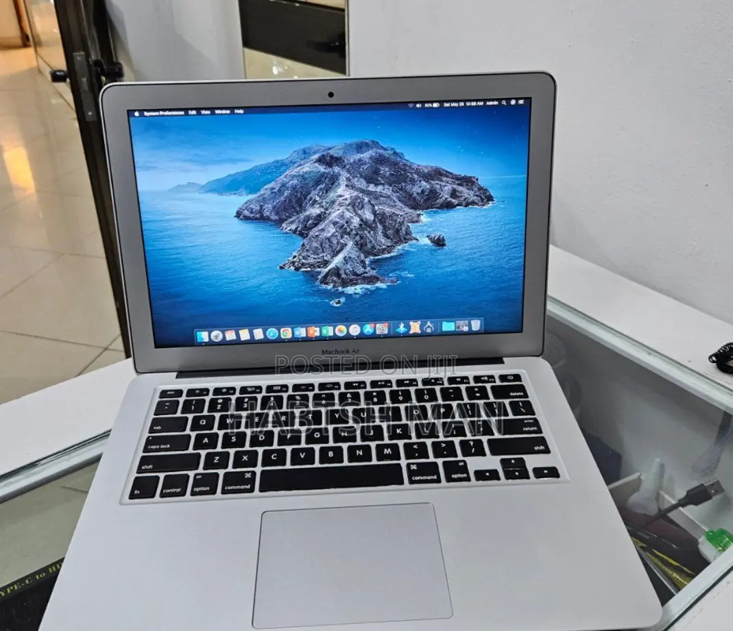 New Laptop Apple MacBook Air 2013 4GB Intel Core I5 SSD 256GB