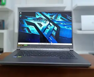 New Acer Predator Triton 500 SE 16GB Intel Core I7 SSHD (Hybrid) 2T